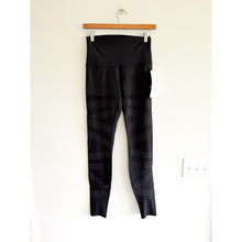 Load image into Gallery viewer, Lululemon Wunder Under High Rise Tech Mesh Yoga Activewear Leggings Black 6 NWT
