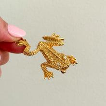 Load image into Gallery viewer, ST. JOHN Vintage Gold Tone Climbing Frog Rhinestone Eyes Brooch Pin
