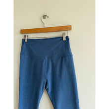 Load image into Gallery viewer, Beyond Yoga Spacedye Caught In The Midi High Waist Activewear Leggings Blue L

