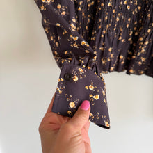Load image into Gallery viewer, Rails Tabi Romantic Floral Cotton Long Sleeve Smocked Blouse L
