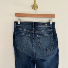 Load image into Gallery viewer, Kut from the Kloth Connie Fab Ab Ankle Button Fly High Rise Skinny Jeans 4
