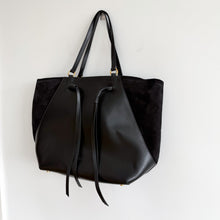 Load image into Gallery viewer, R.M Williams Signature Leather Suede Double Strap Tote Bag Black
