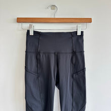 Load image into Gallery viewer, Lululemon Fast And Free 7/8 Tight Leggings Black 2

