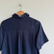 Load image into Gallery viewer, Nordstrom Collared Short Sleeve Casual Button Up Shirt Blue XXS NWT
