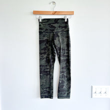 Load image into Gallery viewer, Lululemon Wunder Under Crop (High-Rise) *Full-On Incognito Camo Multi Grey 2

