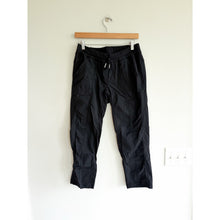 Load image into Gallery viewer, Lululemon Street To Studio Unlined Cropped Straight Leg Pants Black 8
