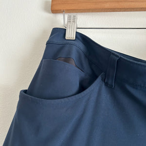 Lululemon ABC Pant Classic Pant in Classic Navy 34