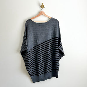 ST. JOHN Wool Ribbed Asymmetrical Drop Waist Pullover Tunic Gray Black M