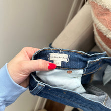 Load image into Gallery viewer, Madewell The Slim Boyjean Ripped Mid Rise Straight Leg Jeans Blue 25
