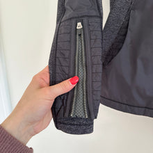 Load image into Gallery viewer, Lululemon Rebel Runner Jacket in Black / Wee Stripe Black Heathered Black 4
