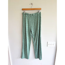 Load image into Gallery viewer, Hanna Andersson Bunny Print Long Sleeve HannaSoft Pajama Set Green XXS

