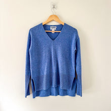 Load image into Gallery viewer, Nordstrom Signature Cashmere V-Neck Pullover Sweater Blue XS
