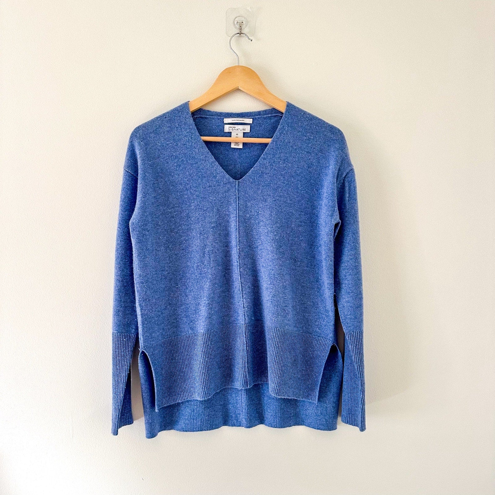 Nordstrom Signature Cashmere V Neck Pullover Sweater Blue XS handpickedbyhan