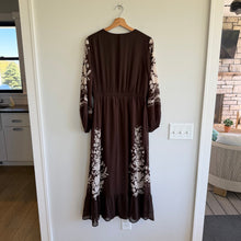 Load image into Gallery viewer, LOFT Roasted Walnut Floral Garland Flounce Maxi Pocket Dress Brown M
