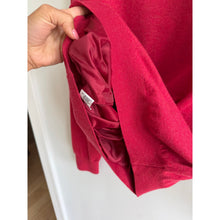 Load image into Gallery viewer, Fairway &amp; Greene Baruffa Merino 1/4 Zip Long Sleeve Windsweater Raspberry Red XL
