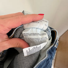 Load image into Gallery viewer, Levi's 501 Floral Patchwork Bell Bottom Flare Denim Jeans Dark Wash
