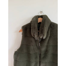 Load image into Gallery viewer, Donna Salyers Fabulous Faux Horizontal Panel Zip Up Vest Green L
