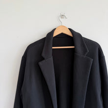 Load image into Gallery viewer, Vuori Soho Meton Open-Front MId Length Trench Coat Black XS
