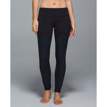 Load image into Gallery viewer, Lululemon Wunder Under Pant Special Edition Geometric Black/TSIB 6 NWT
