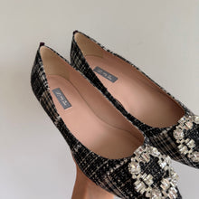 Load image into Gallery viewer, SJP Sarah Jessica Parker Tweed Jewel Buckle Flats Black White 39.5
