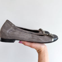 Load image into Gallery viewer, AGL Attilio Giusti Leombruni Suede Snakeskin Embossed Cap Toe Ballet Flat Gray 9
