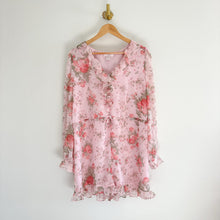 Load image into Gallery viewer, Rachel Parcell Sophia Floral Print Ruffle Long Sleeve Romper Pink M
