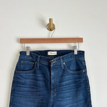 Load image into Gallery viewer, Madewell 10&quot; High-Rise Skinny Jeans in Hayes Wash 29 $128
