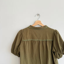 Load image into Gallery viewer, Prettygarden Button Front Puff Sleeve Cotton Casual Blouse Green S
