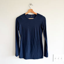 Load image into Gallery viewer, Beyond the Bump by Beyond Yoga Crew Neck Long Sleeve Tee Navy Blue S
