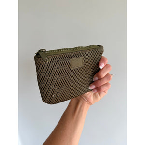 Dagne Dover Travel Organizer Mesh Zip Closure Lightweight Cosmetic Bag Green