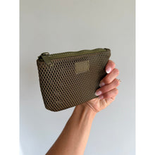Load image into Gallery viewer, Dagne Dover Travel Organizer Mesh Zip Closure Lightweight Cosmetic Bag Green
