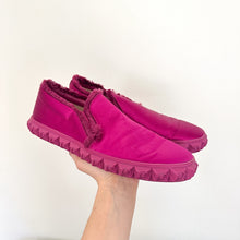 Load image into Gallery viewer, Stuart Weitzman Fringiebell Round Toe Frayed Edge Slip On Loafers in Grape 8

