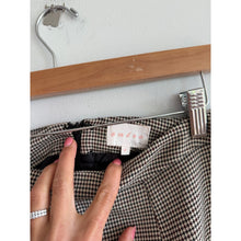 Load image into Gallery viewer, Entro Timeless Vibes Houndstooth Pattern Mini Skirt Brown White S

