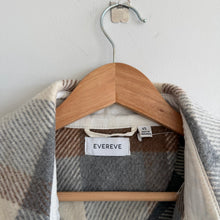 Load image into Gallery viewer, Evereve Raye Plaid Pattern Collared Pockets Button Front Shacket Brown XS
