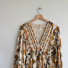 Load image into Gallery viewer, Free People Rows Of Roses V-Neck Long Sleeve Maxi Dress Cream Yellow L
