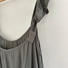 Load image into Gallery viewer, BB Dakota Tiered Ruffled Sleeveless Scoop Neck Maxi Maternity Dress Green L
