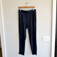 Load image into Gallery viewer, Athleta Brooklyn Length Pull On Tapered Leg Elastic Waist Ankle Pants Blue 4T
