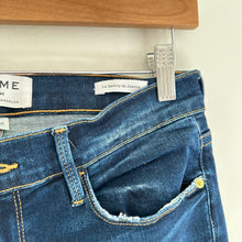 Load image into Gallery viewer, FRAME Le Skinny de Jeanne Raw Hem Jeans in Sutter 30
