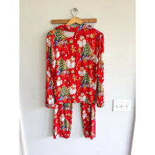 Load image into Gallery viewer, Bums &amp; Roses In The Nick of Time Santa Claus Holiday Print Pajama Set Red XS
