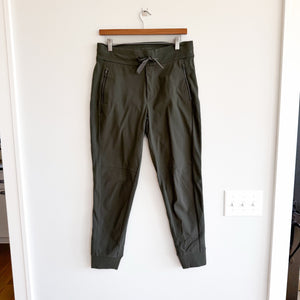 Athleta Headlands Hybrid Trek Mid Rise Jogger Pant Mountain Olive 6