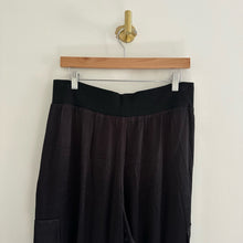 Load image into Gallery viewer, Boston Proper Charmeuse Cargo Satin Set Black L

