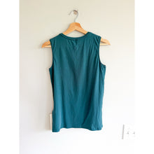 Load image into Gallery viewer, Lululemon Love Sleeveless Crew Neck Pullover Tank Top Green Jasper 2 NWT
