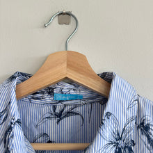 Load image into Gallery viewer, J. Mclaughlin Lois Floral Striped Button Down Shirt Blue L
