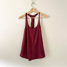 Load image into Gallery viewer, Lululemon 105 F Singlet Tank Top in Bordeaux Drama
