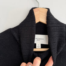 Load image into Gallery viewer, Pomander Place Noir Vivianne Shimmer 3/4 Sleeve Turtleneck Mini Dress Black M
