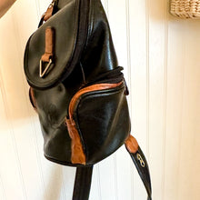 Load image into Gallery viewer, Belle Rose Leather Bucket Bag with Handle And Strap
