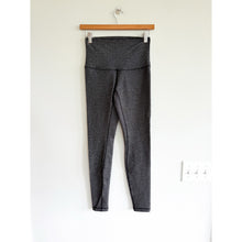 Load image into Gallery viewer, Lululemon Wunder Under Herringbone Pattern High Rise Activewear Leggings Black 6
