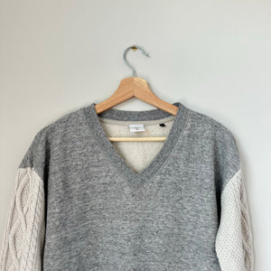 Cabi Cable-Knit Sleeve V-Neck Long Sleeve Pullover Sweater Gray M