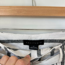 Load image into Gallery viewer, Sanctuary The Artist Island High Rise Casual Paperbag Shorts White/Black 27 NWT
