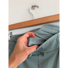 Load image into Gallery viewer, All In Motion Mid Rise Woven Drawcord Waist Activewear Shorts Green S
